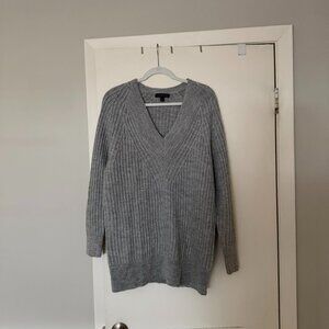 Banana Republic Womens M Gray V Neck Sweater